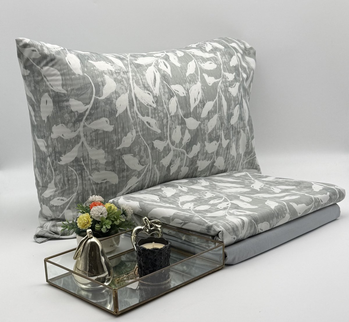 Royal  Nest - Image 2